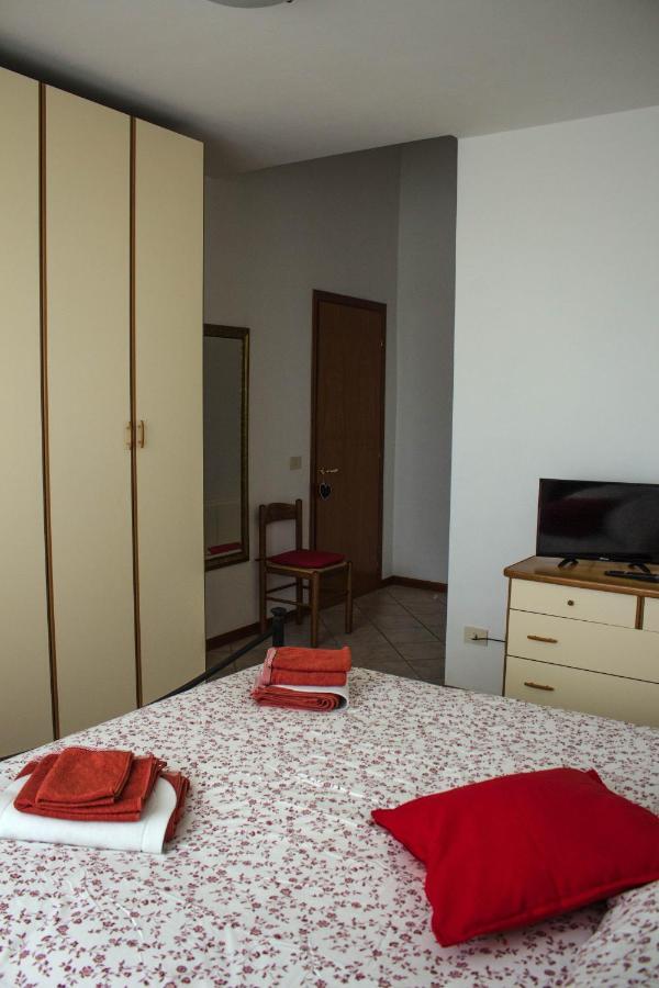 Casa Di Cipri Hotel Montale  Екстериор снимка