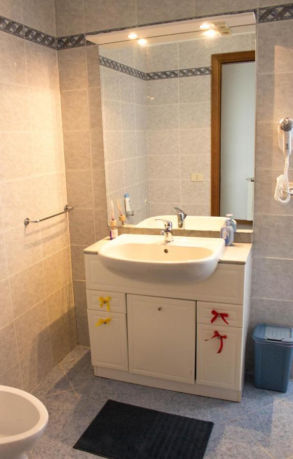 Casa Di Cipri Hotel Montale  Екстериор снимка
